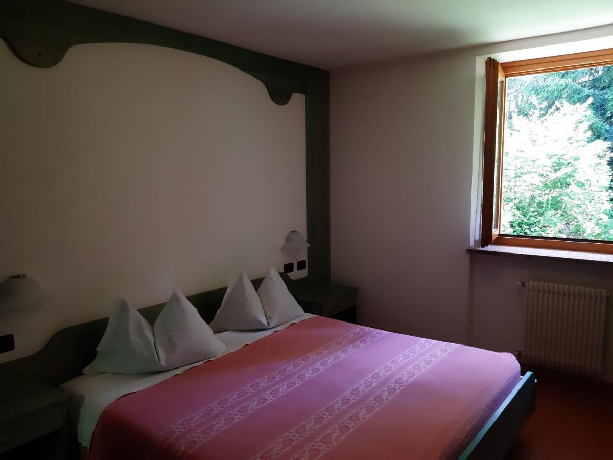 Albergo Scoiattolo Tret Luaran gambar
